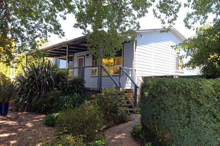 9 Robertson Road Moss Vale NSW 2577 - Image 1