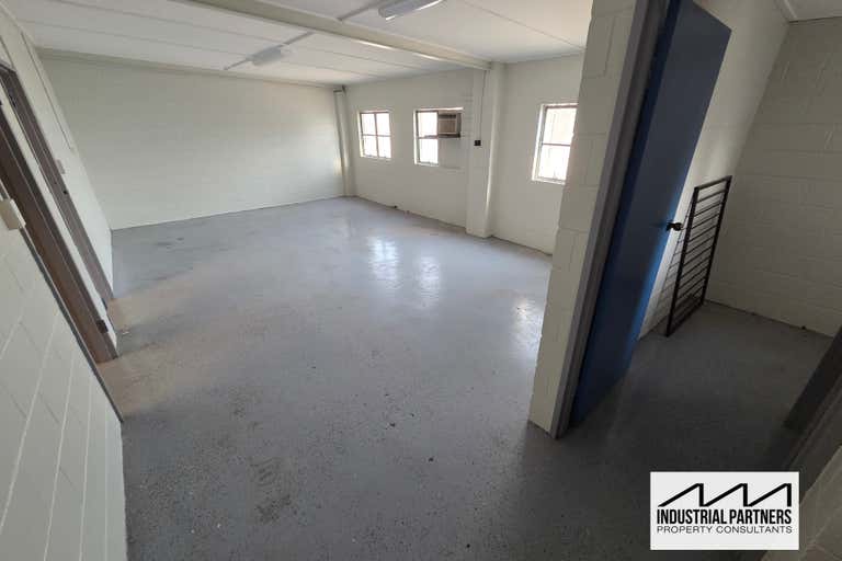 Rear, 81  Pentex Salisbury QLD 4107 - Image 4