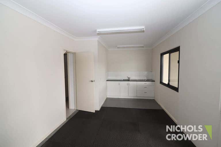 46 Aster Avenue Carrum Downs VIC 3201 - Image 3