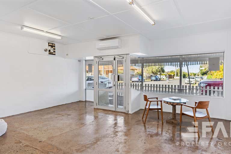 Shop  3, 52-58 King Street Woody Point QLD 4019 - Image 4