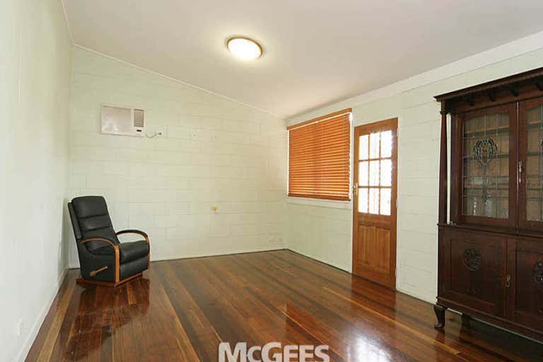 7 Windsor Road Red Hill QLD 4059 - Image 3