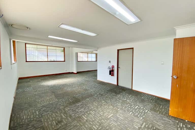 3/13-15 Mitchell Road Brookvale NSW 2100 - Image 3