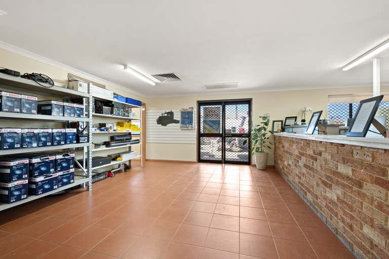 14 Close Way West Kalgoorlie WA 6430 - Image 4