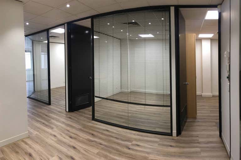 2/66 Albert Road South Melbourne VIC 3205 - Image 4