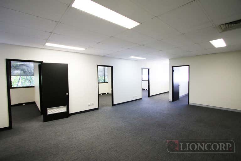 Upper Mount Gravatt QLD 4122 - Image 2