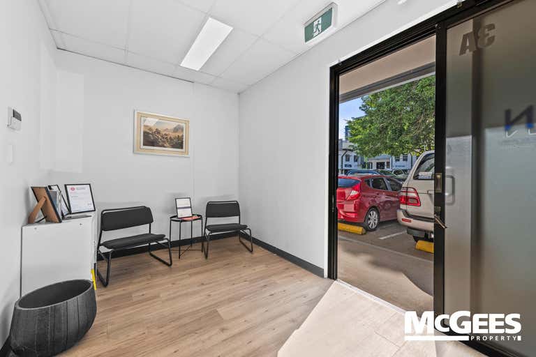 3A/76 Doggett Street Newstead QLD 4006 - Image 3