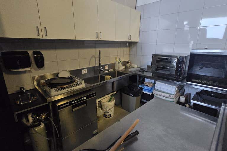 134/15 Hall Street Port Melbourne VIC 3207 - Image 4