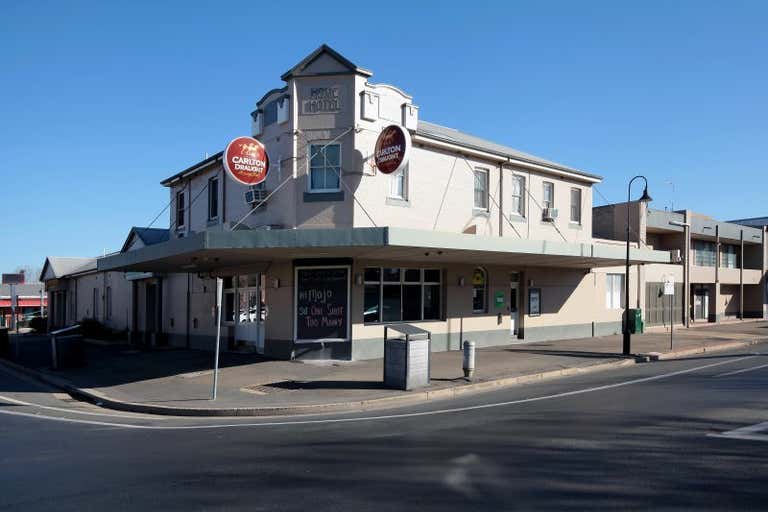 Home Hotel, 142 Fitzmaurice Street Wagga Wagga NSW 2650 - Image 1