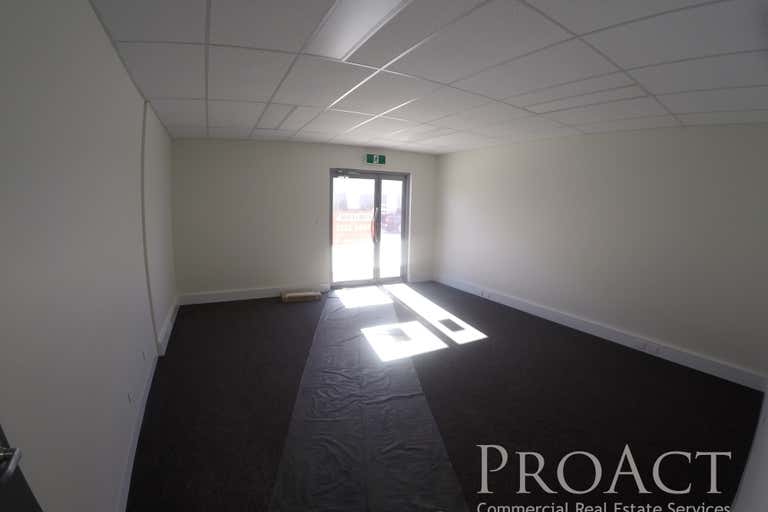 9/36 Aylesbury Drive Altona VIC 3018 - Image 3