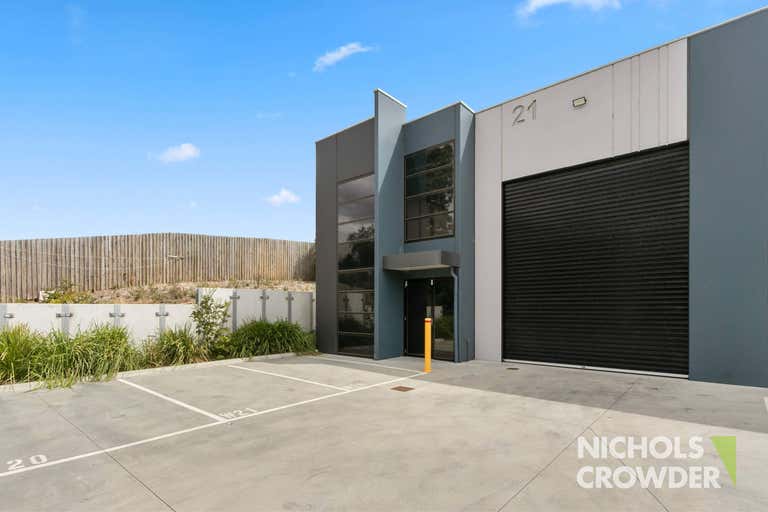 21/75 Clifton Grove Carrum Downs VIC 3201 - Image 2