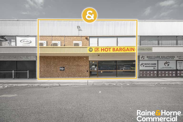 Unit 11, 5 Hollylea Road Leumeah NSW 2560 - Image 1