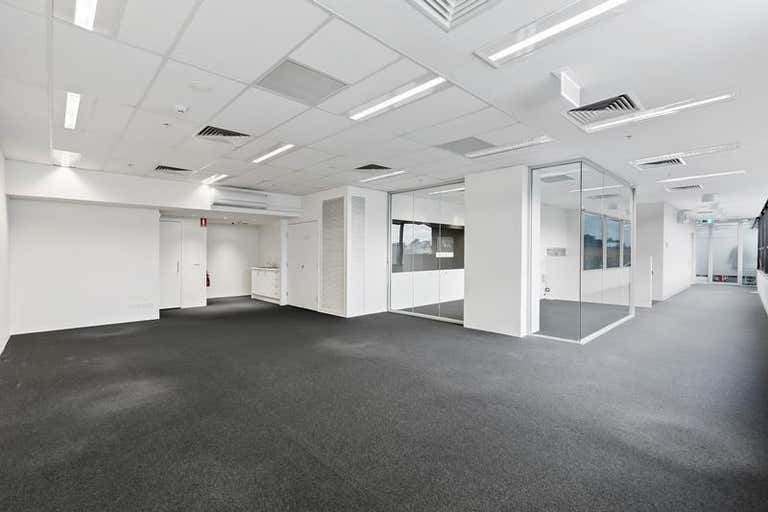 Suite 301, 9 Yarra Street South Yarra VIC 3141 - Image 2