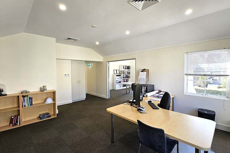 3 & 4, 15 Murray Crescent Griffith ACT 2603 - Image 4