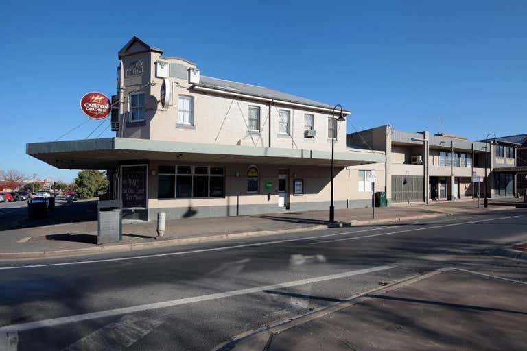 Home Hotel, 142 Fitzmaurice Street Wagga Wagga NSW 2650 - Image 2