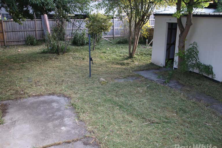 54 Montclair Avenue Glen Waverley VIC 3150 - Image 4