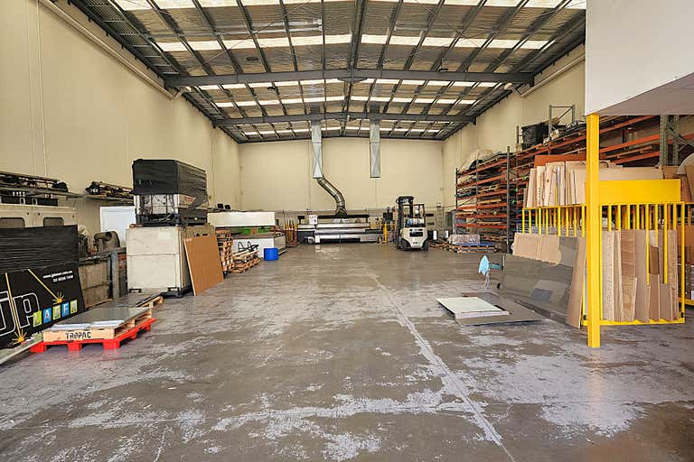 18A Yellowbox Drive Craigieburn VIC 3064 - Image 2