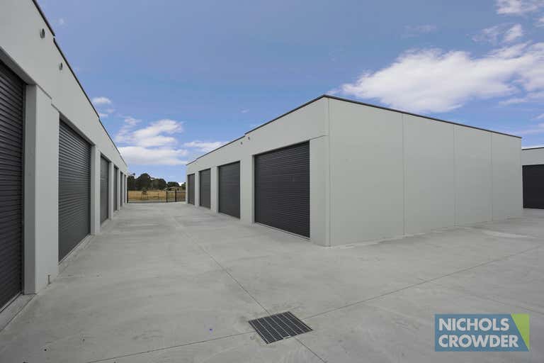 9/29-31 Whitfield Boulevard Cranbourne West VIC 3977 - Image 4