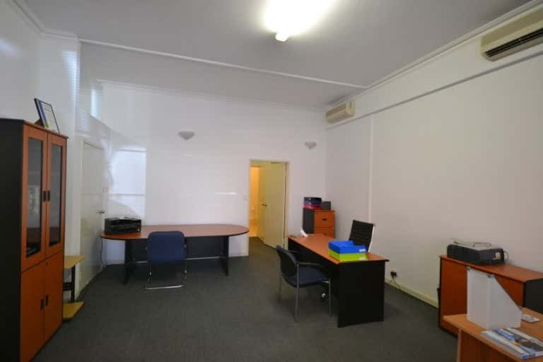 Unit 4, 37 Pakenham Street Fremantle WA 6160 - Image 3