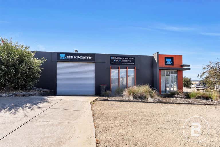 8019, 1/22-24 McPherson Street Maddingley VIC 3340 - Image 1