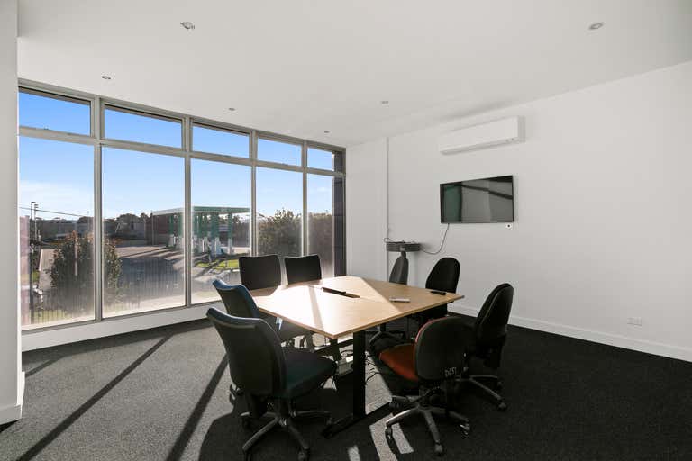 34 Burgess Street Brooklyn VIC 3012 - Image 4