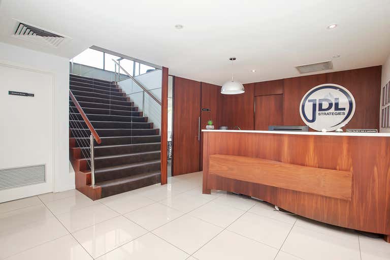 12/17 Karp Court Bundall QLD 4217 - Image 2