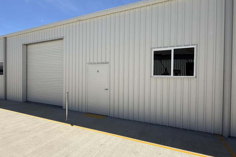 9/31 Holland Road Polo Flat NSW 2630 - Image 3