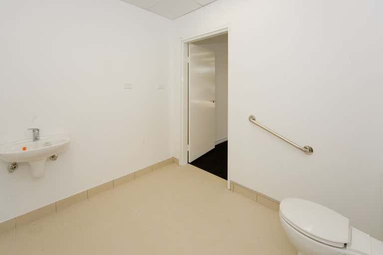 Suite 3, 17 Warby Street Campbelltown NSW 2560 - Image 4