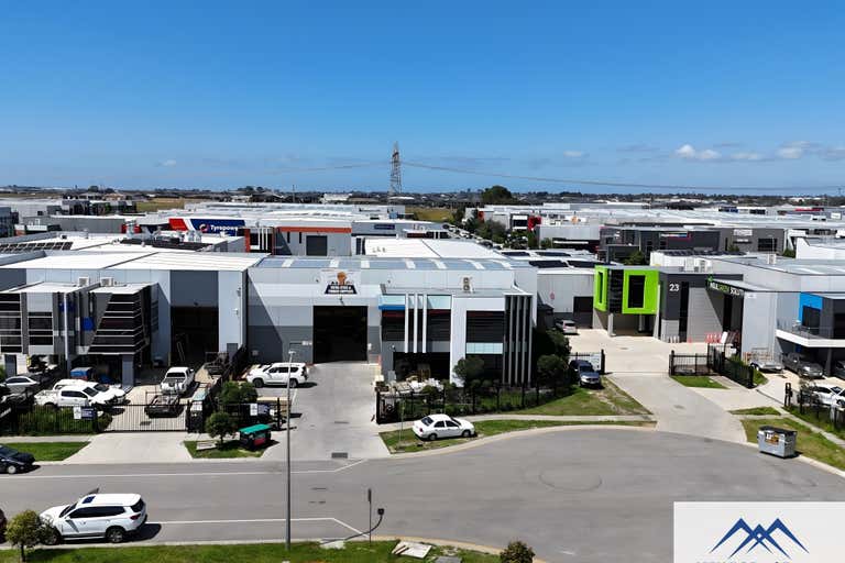 21 Silvretta Court Clyde North VIC 3978 - Image 1