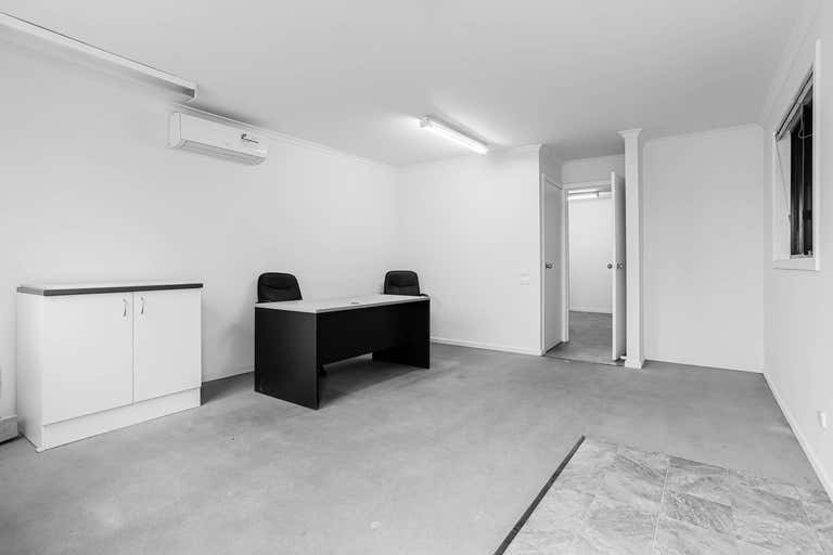 1/1 Churchill Street Williamstown North VIC 3016 - Image 2