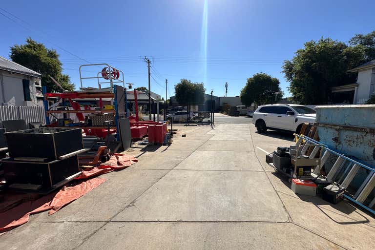 21 Cawthorne Street Thebarton SA 5031 - Image 2