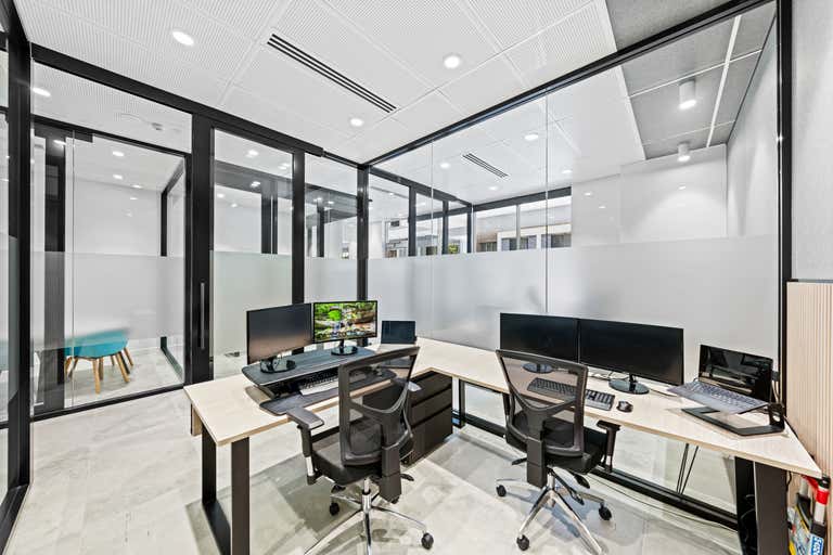 10/220 Varsity Parade Varsity Lakes QLD 4227 - Image 2