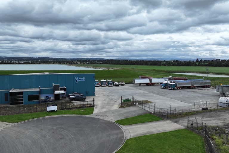 3 Ridge Place Pakenham VIC 3810 - Image 1