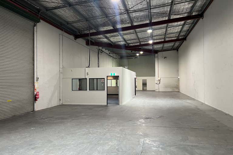 8/149 North Road Woodridge QLD 4114 - Image 2