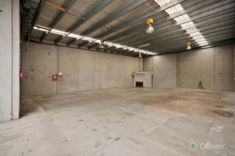 6/14 Latham Street Mornington VIC 3931 - Image 2