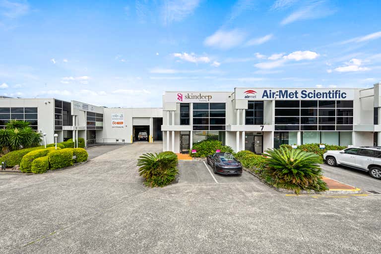 8/10 Hudson Road Albion QLD 4010 - Image 1