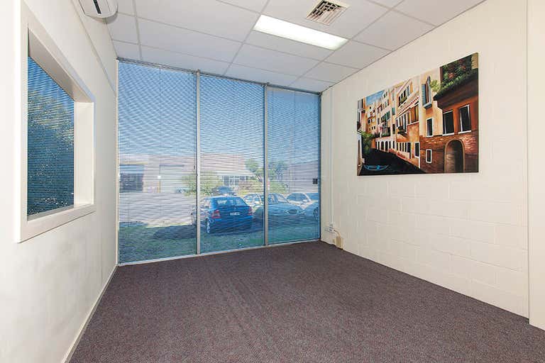 3/22 Garden Drive Tullamarine VIC 3043 - Image 2