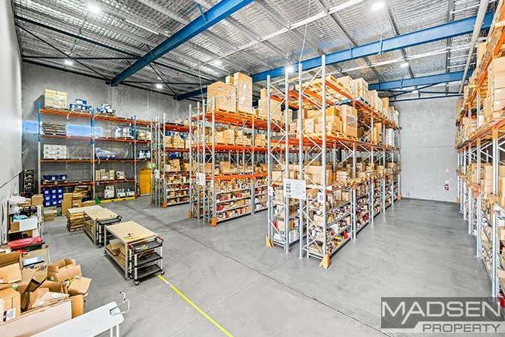 3/11 Woomera Place Archerfield QLD 4108 - Image 2