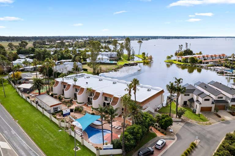 Capri Waters Country Club, 230 Melbourne Street Mulwala NSW 2647 - Image 2