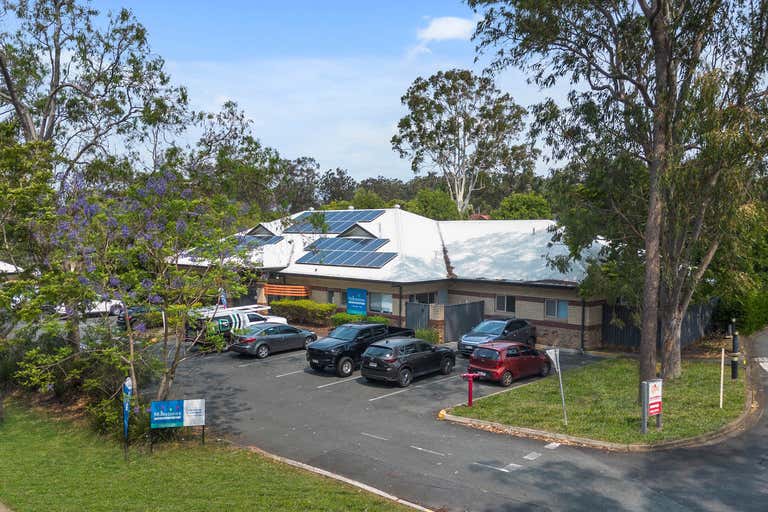 16 Carnarvon Close Forest Lake QLD 4078 - Image 2