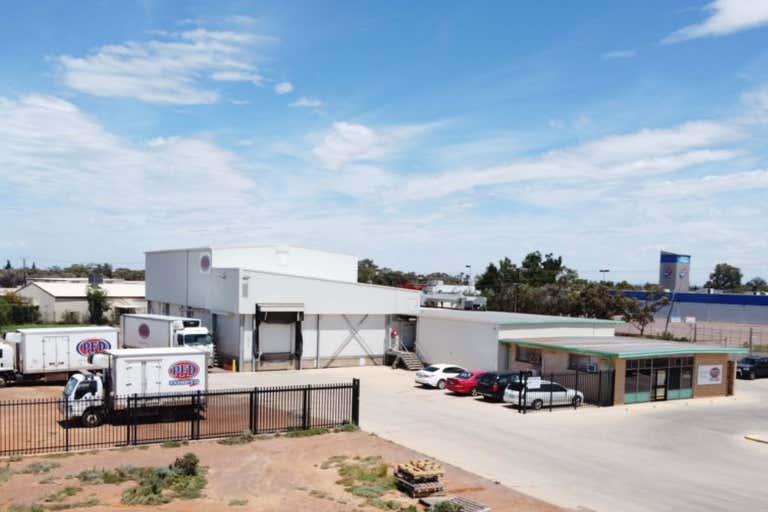 PFD Foods (Woolworths), 18 Moran Street Whyalla SA 5600 - Image 2