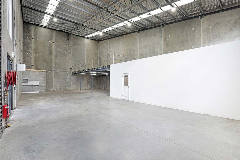 2/25 Investigator Drive Unanderra NSW 2526 - Image 2