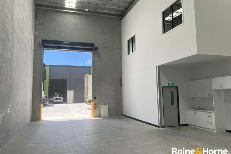 3/566 Rode Road Chermside QLD 4032 - Image 2