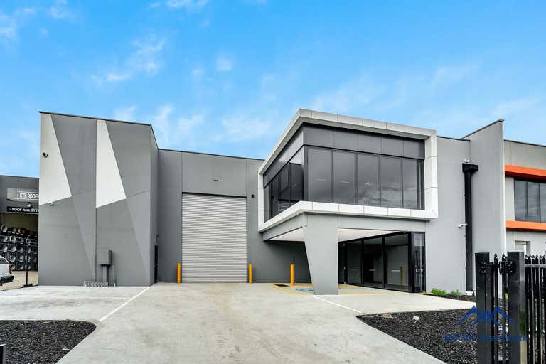 4 Maughan waycranbourne west, 4 Maughan Way Cranbourne West VIC 3977 - Image 1