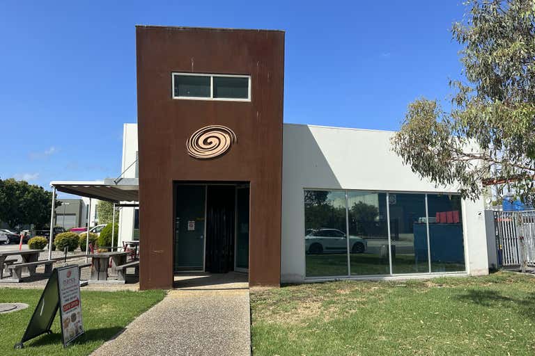 11/1 Akuna Drive Williamstown VIC 3016 - Image 1