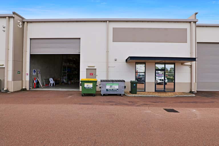 2/79 Catalano Circuit Canning Vale WA 6155 - Image 1