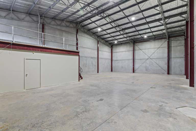 2/6 Paddock Place Rutherford NSW 2320 - Image 2
