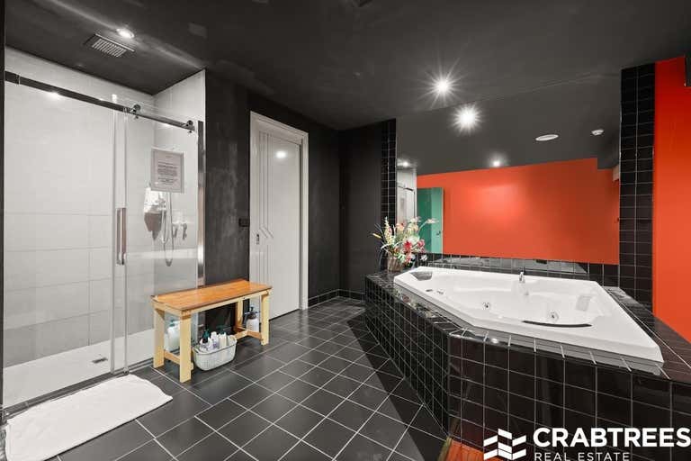 8 Yiannis Court Springvale VIC 3171 - Image 2