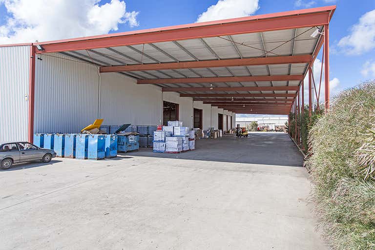 6 George Street Green Fields SA 5107 - Image 2