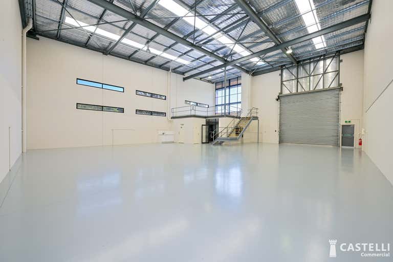 2/2 Tidal Way Bibra Lake WA 6163 - Image 1