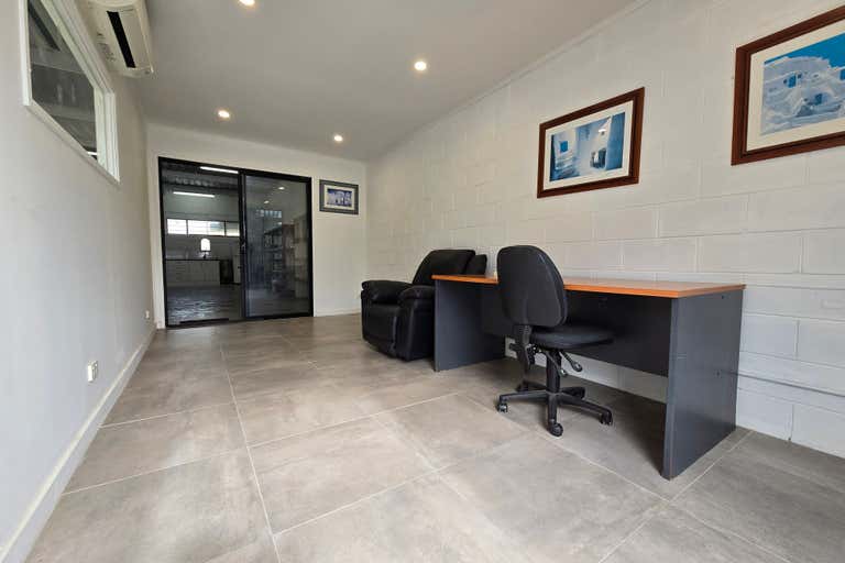 6/46 Bailey Crescent Southport QLD 4215 - Image 2